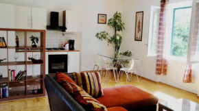 Отель Luxurious Djuran Apartment  Сплит